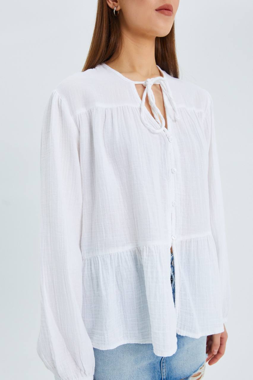 White linen  Blouse (Made in turkey )