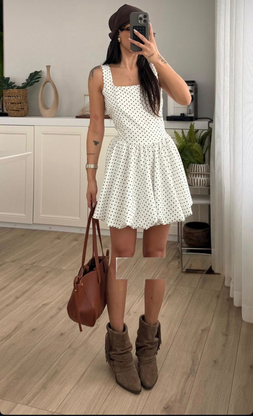 Polka dots short dress